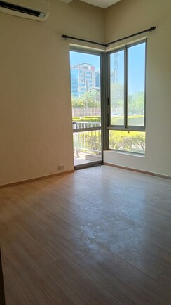 4 BHK + Servant Room Apartment For Rent in Pioneer Park Phase 1