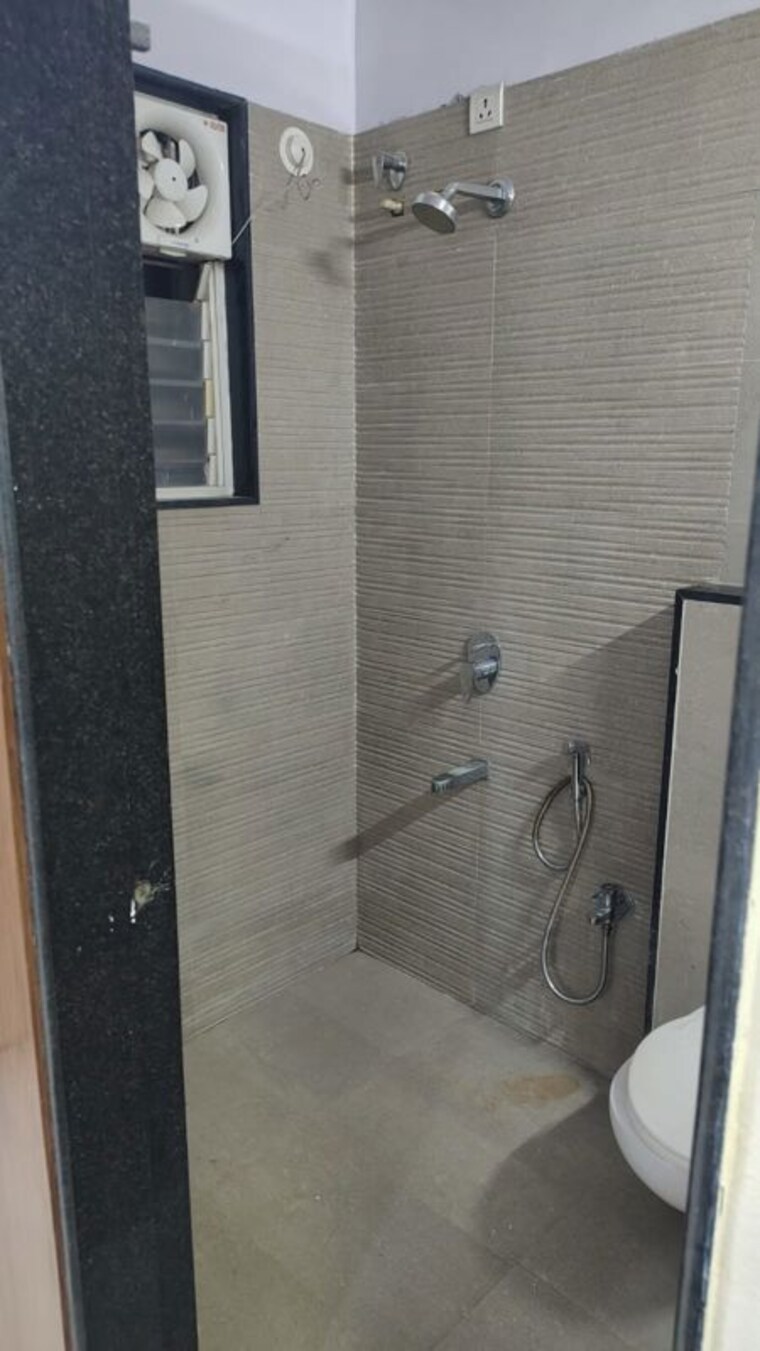 Bathroom, millennium-acropolis 2 Bedroom 760 Sq.Ft. Apartment In Wakad Pune 10131700