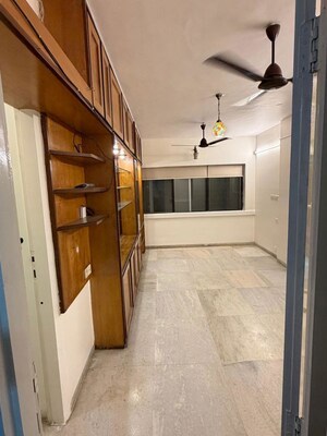 Room in 2 BHK Apartment at Hiranandani Gardens Daffodil, Powai – for Sale