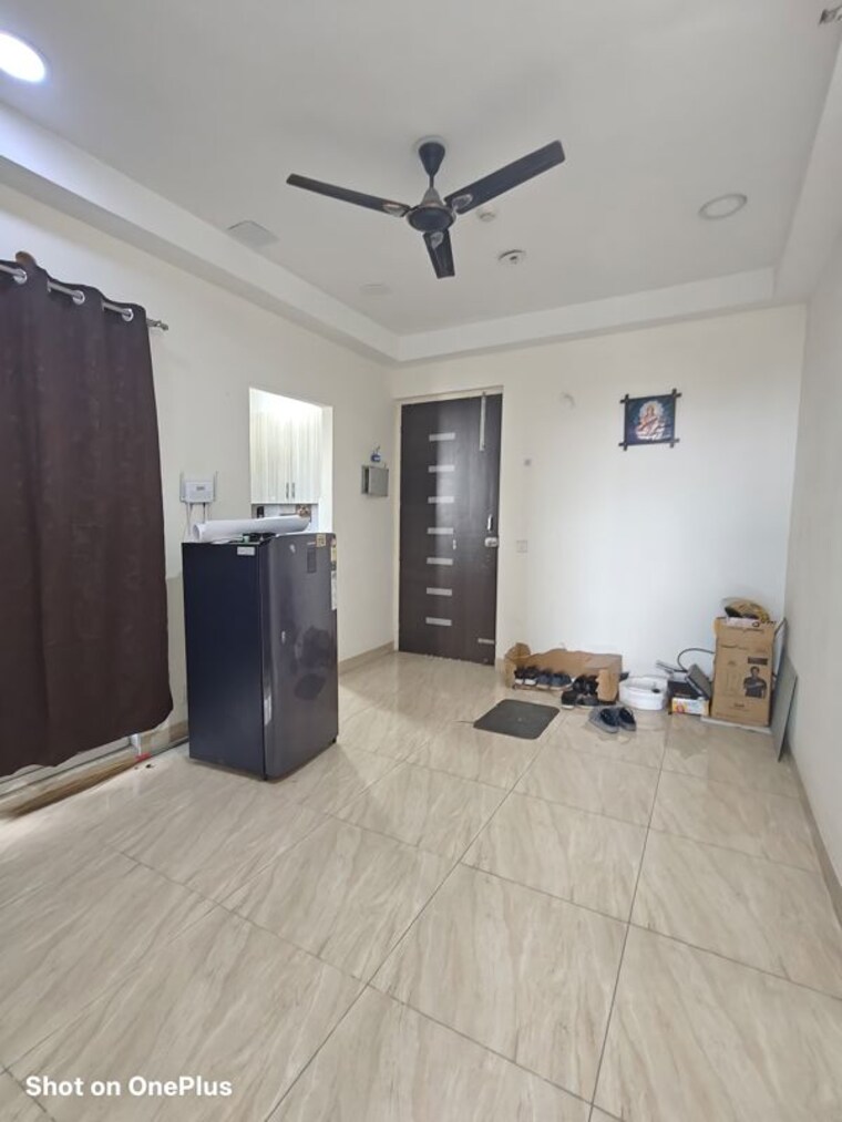 Living Room, gaur-city-2-14th-avenue 2 Bedroom 955 Sq.Ft. Apartment In Sector 16c Greater Noida Greater Noida 10131702