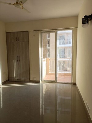 Building Lobby in 3 BHK Apartment at Ansal Highland Park, Sector 103 – for Rent