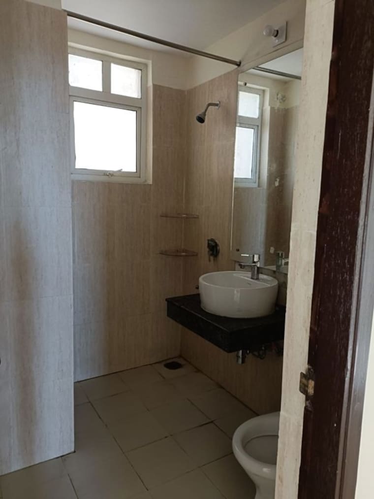 Bathroom, ansal-highland-park 3 Bedroom 1762 Sq.Ft. Apartment In Sector 103 Gurgaon 10131732