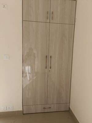 Building Lobby in 3 BHK Apartment at Ansal Highland Park, Sector 103 – for Rent