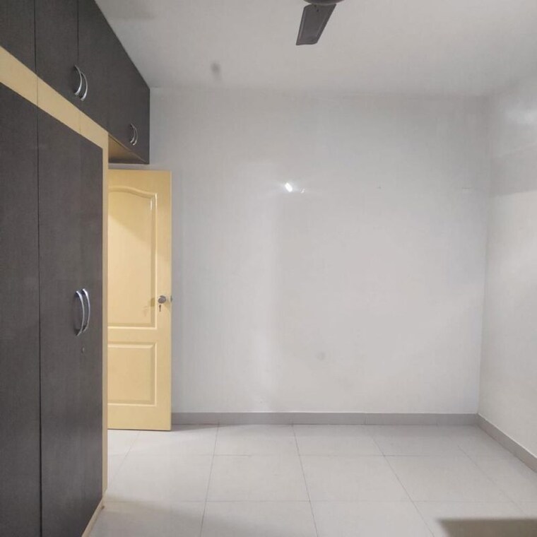 Room, vrr-nest 2 Bedroom 1356 Sq.Ft. Apartment In Hosur Road Bangalore 10131708