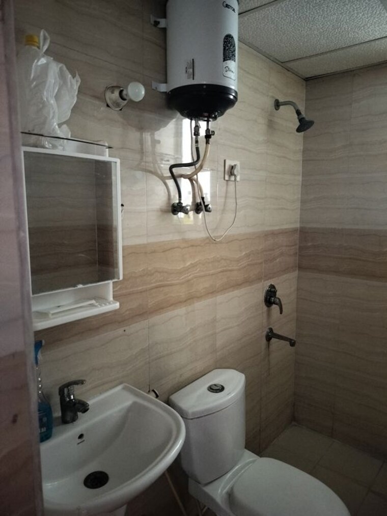 Bathroom, supertech-ecociti 2 Bedroom 890 Sq.Ft. Apartment In Sector 137 Noida 10131740