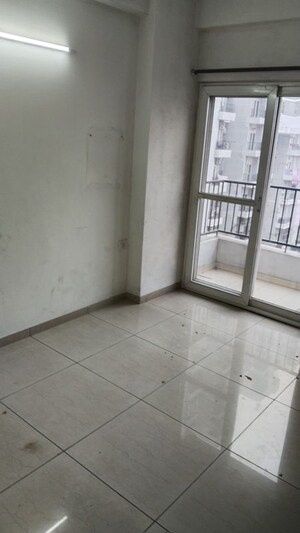 2.5 BHK Apartment For Rent in Sector 121
