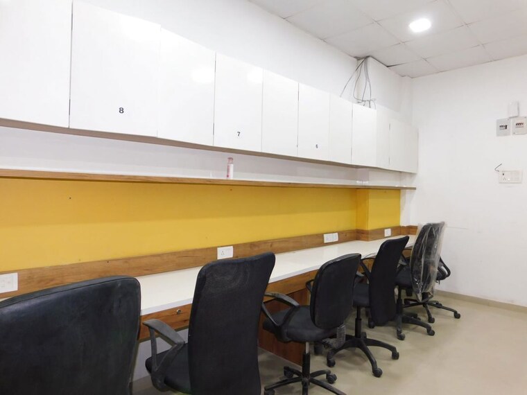 Team Area, lotus-business-park Commercial Office Space 270 Sq.Ft. In Malad West Mumbai 10131765