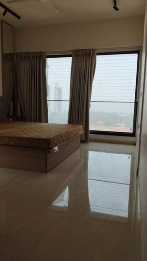 Bedroom in 3 BHK Apartment at Shivaji Park – for Rent