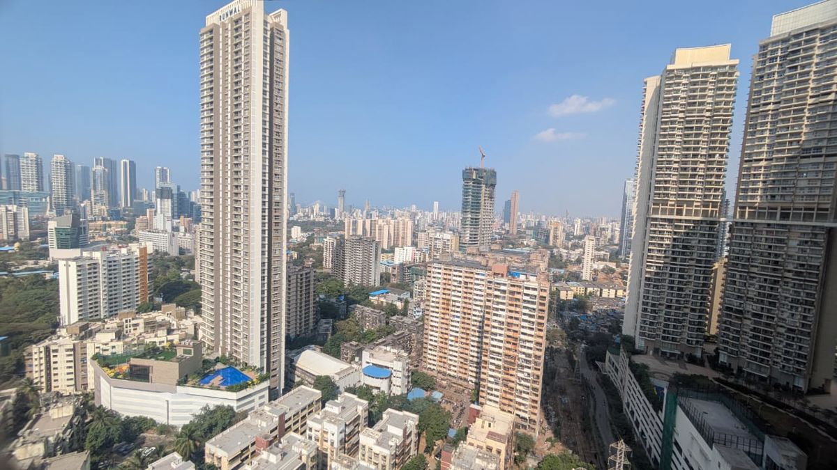 2 BHK + Extra Room Apartment For Rent in Omkar Veda Exclusive