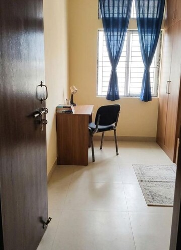 Master Bedroom in 3 BHK Apartment at Geeta Nagar – for Rent