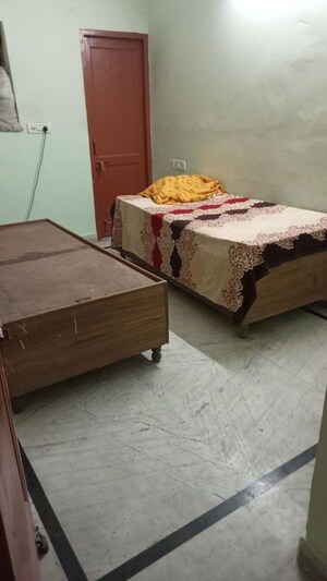 Bedroom in 1.5 BHK Builder Floor at Jadhunath Enclave, Sector 29 – for Rent