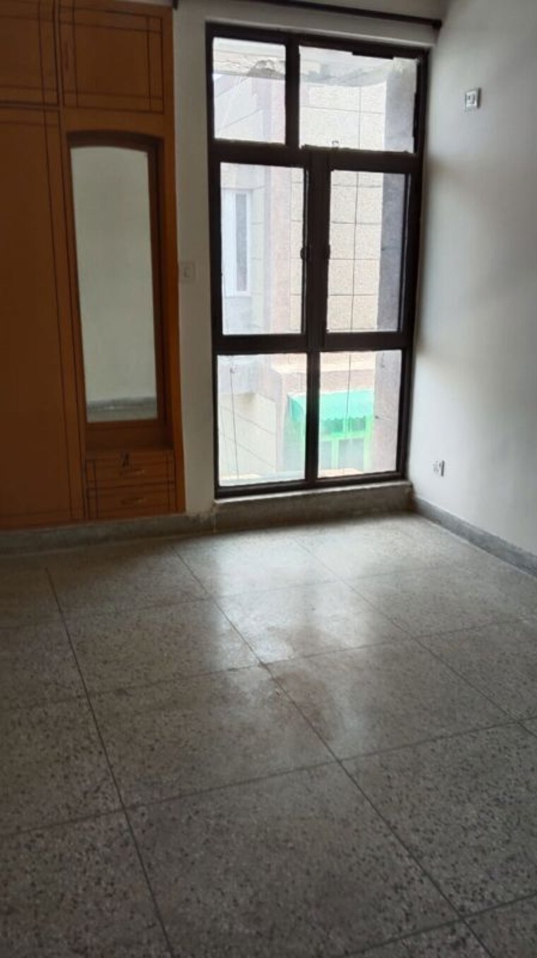 Room, sector 6 dwarka 3 Bedroom 1400 Sq.Ft. Apartment In Sector 6 Dwarka Delhi 10131897