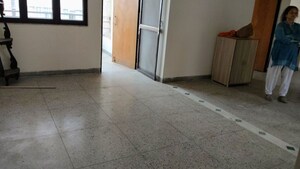 Room in 3 BHK Apartment at Sector 6 Dwarka – for Rent