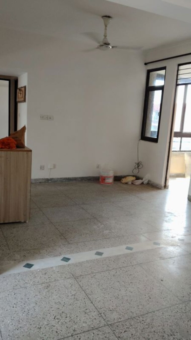 Room, sector 6 dwarka 3 Bedroom 1400 Sq.Ft. Apartment In Sector 6 Dwarka Delhi 10131897
