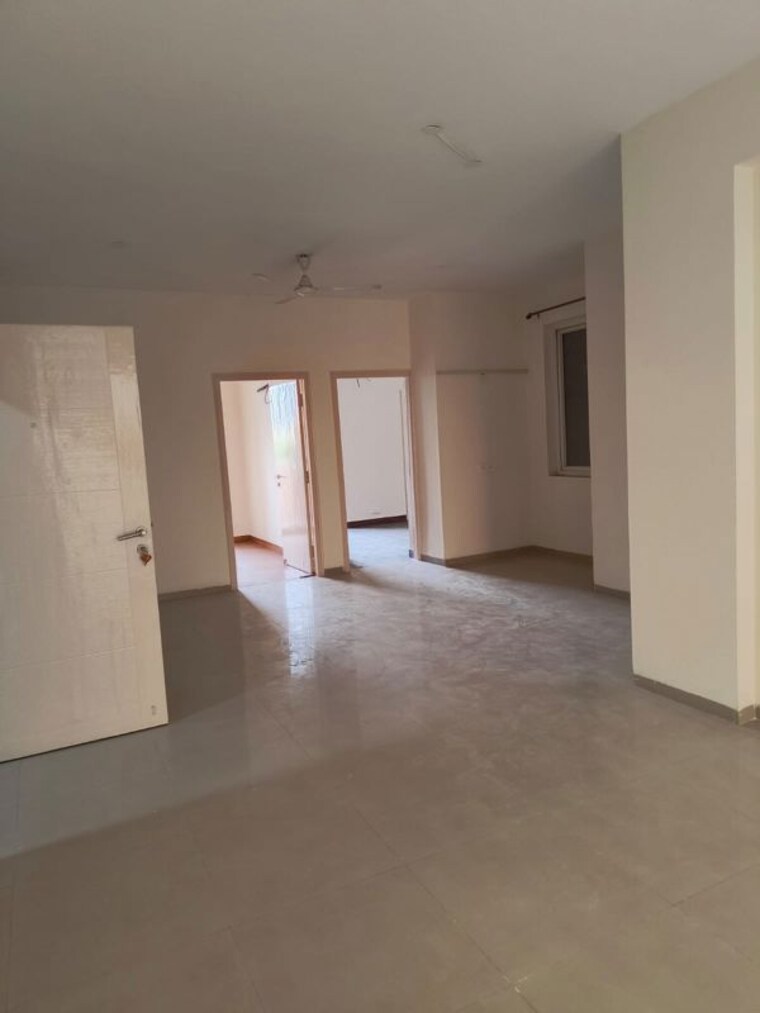 Room, emaar-palm-hills 3 Bedroom 1450 Sq.Ft. Apartment In Sector 77 Gurgaon 10131898