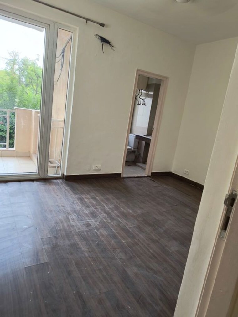 Room, emaar-palm-hills 3 Bedroom 1450 Sq.Ft. Apartment In Sector 77 Gurgaon 10131898