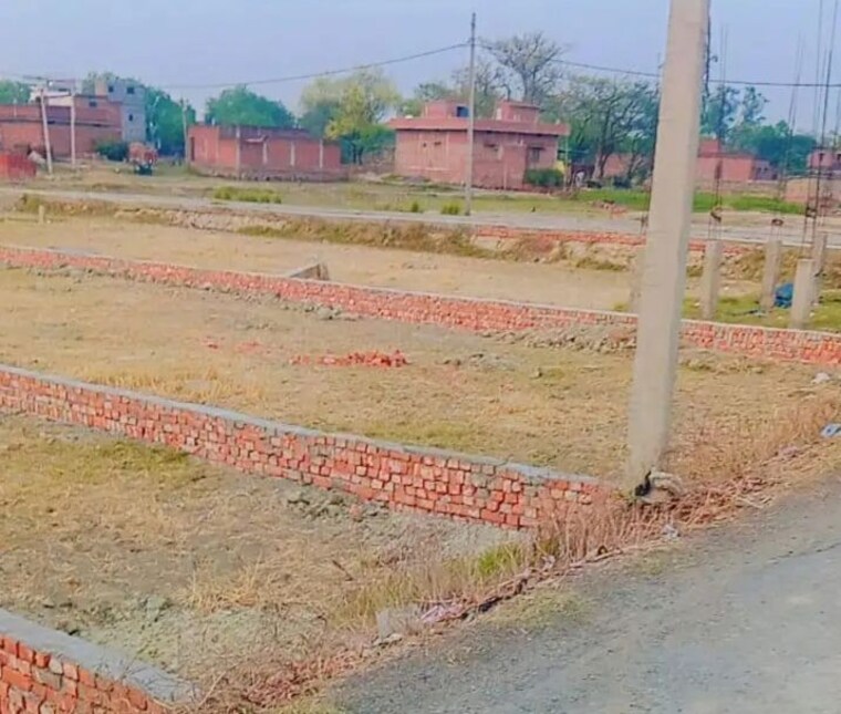 Garden, parao  2000 Sq.Ft. Plot In Parao Varanasi 10131904