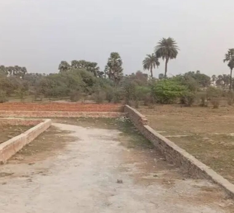 undefined, parao  2000 Sq.Ft. Plot In Parao Varanasi 10131904