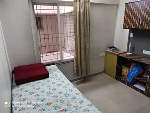 Bedroom in 3 BHK Apartment at Gokhale Rahulkunj, Rambaug Colony – for Rent