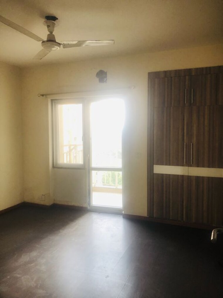 Room, bptp-park-grandeura 3.5 Bedroom 2032 Sq.Ft. Apartment In Sector 82 Faridabad 10131935