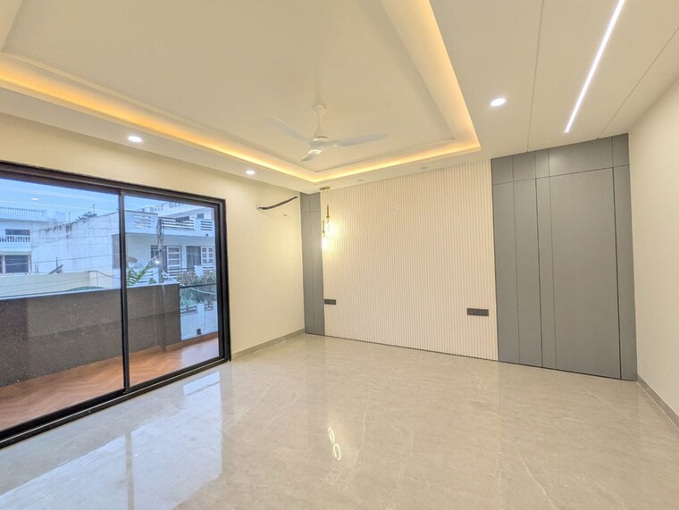Room, sector 23 4 Bedroom 2550 Sq.Ft. Builder Floor In Sector 23 Gurgaon 10131962