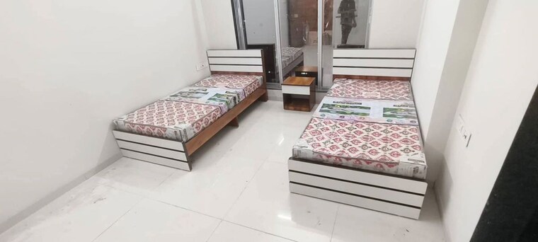 Room, jogeshwari east Pg For Girls In Jogeshwari East 10132013