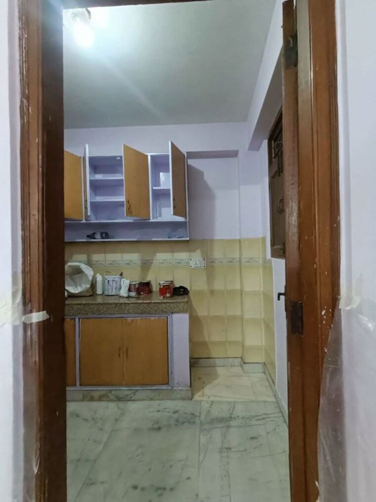 Kitchen, panchsheel vihar 1 Bedroom 450 Sq.Ft. Builder Floor In Panchsheel Vihar Delhi 10132025