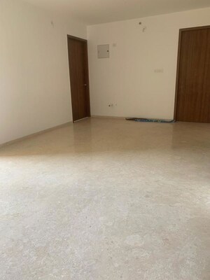 Room in 2 BHK Apartment at Ganga Platino, Kharadi – for Rent