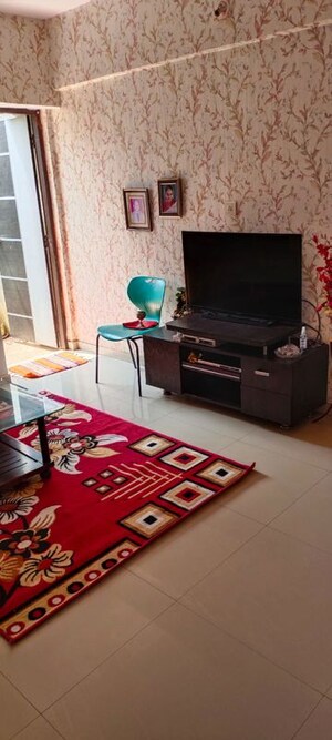 Living Room in 1 BHK Apartment at Tingre Nagar – for Sale