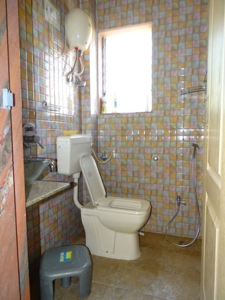 Bathroom, om-dwarkanath-chs 5 Bedroom 1650 Sq.Ft. Independent House In Nerul Navi Mumbai 10132272