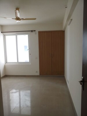 Room in 3 BHK Apartment at Ramprastha City The Edge Towers, Sector 37d – for Sale