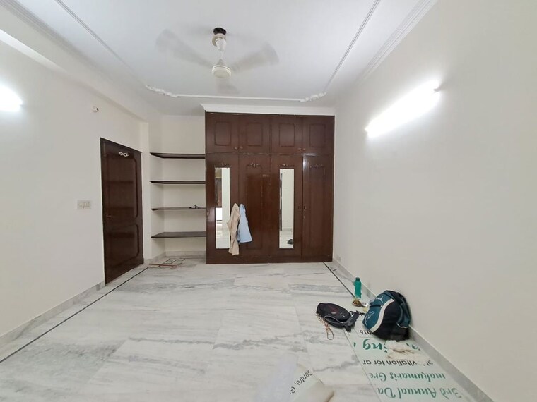Room, greater kailash ii 3 Bedroom 2250 Sq.Ft. Builder Floor In Greater Kailash ii Delhi 10132168