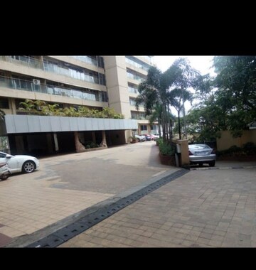 Parking in 3 BHK Apartment at Prithvi Apartment Tardeo, Tardeo – for Rent