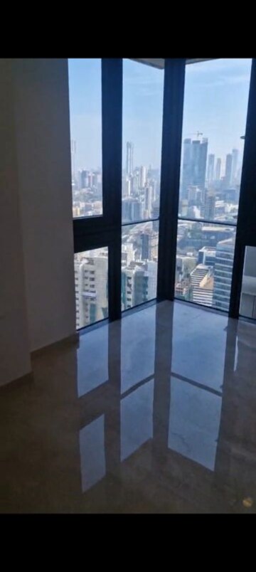 Room in 3 BHK Apartment at Lodha Allura, Worli – for Rent