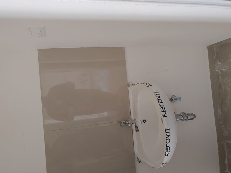 Bathroom, costa-blanca 2 Bedroom 1000 Sq.Ft. Apartment In Baner Pune 10132379