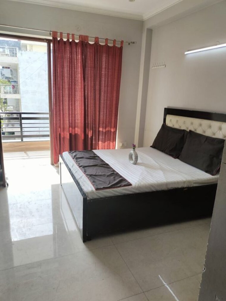 Bedroom, sector 43 3 Bedroom 1854 Sq.Ft. Builder Floor In Sector 43 Gurgaon 10075821