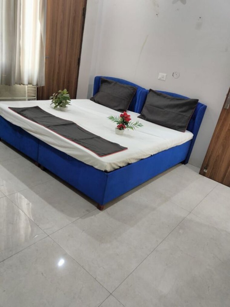 Bedroom, sector 43 3 Bedroom 1854 Sq.Ft. Builder Floor In Sector 43 Gurgaon 10075821