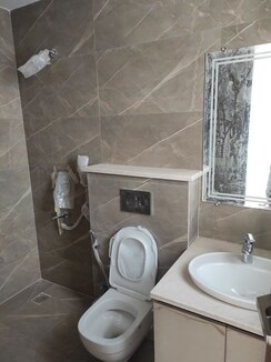 3.5 BHK + Pooja Room Apartment For Rent in Ram Shanti Apartment