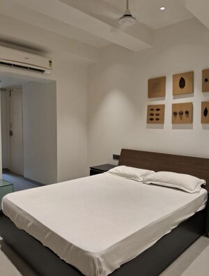 Bedroom in 4 BHK Apartment at Juhu – for Rent