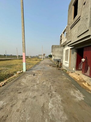  Plot – Exterior View View at Deri Skaner - for Sale