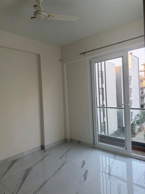 Room in 3.5 BHK Apartment at M3M Soulitude, Sector 89 – for Sale