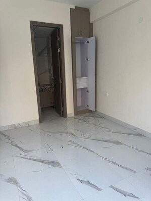 Room in 3.5 BHK Apartment at M3M Soulitude, Sector 89 – for Sale