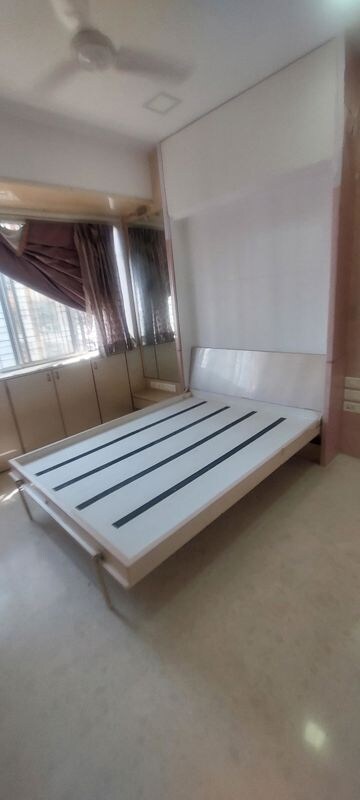 Bedroom in 3 BHK Apartment at Shankar Sheth Apartment, Grant Road – for Rent