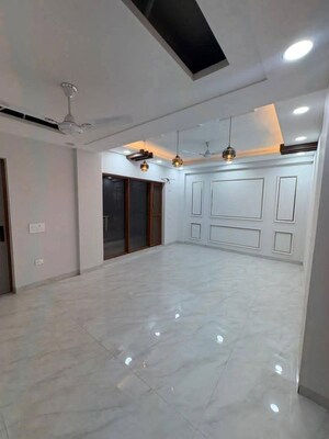 Kitchen in 3 BHK Builder Floor at Sector 46 – for Rent