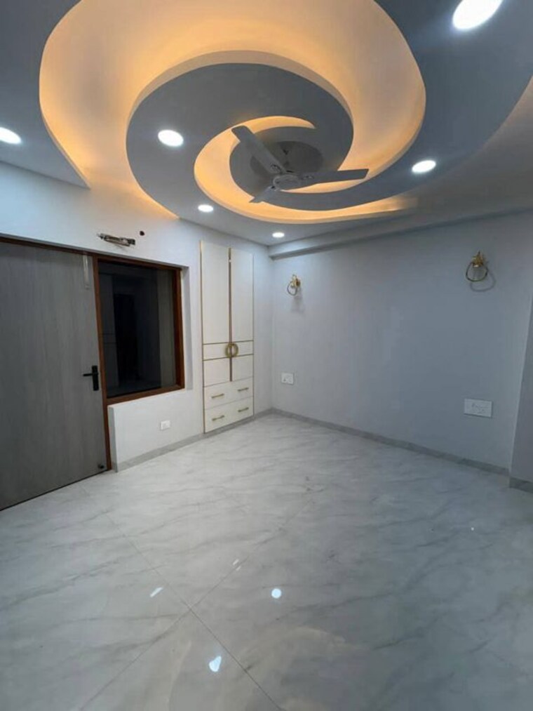 Room, sector 46 3 Bedroom 208 Sq.Yd. Builder Floor In Sector 46 Gurgaon 10132949