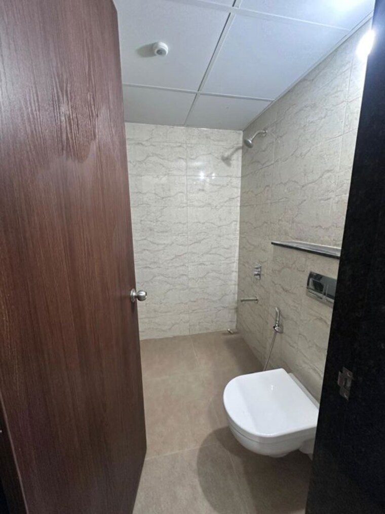 Bathroom, shapoorji-pallonji-sensorium 2 Bedroom 610 Sq.Ft. Apartment In Hinjewadi Pune 10133012