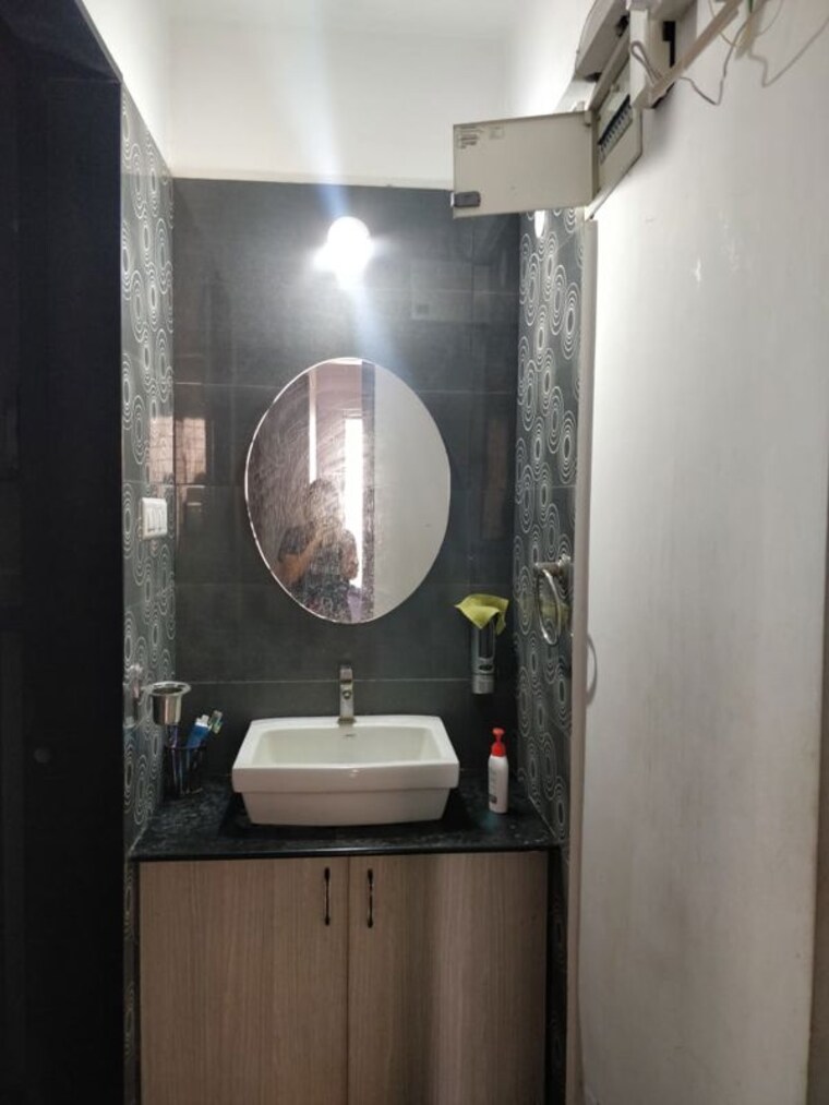 Bathroom, gobind-ganesh-imperia 2 Bedroom 1036 Sq.Ft. Apartment In Wakad Pune 10133018
