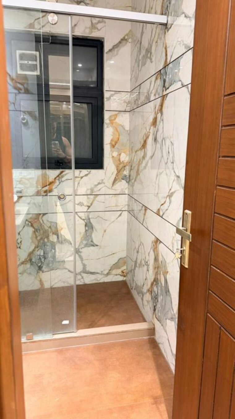 Balcony, sector 57 4 Bedroom 2550 Sq.Ft. Builder Floor In Sector 57 Gurgaon 10133318