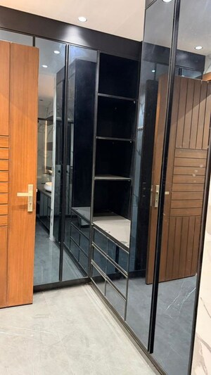 Staircase in 4 BHK Builder Floor at Sector 57 – for Rent