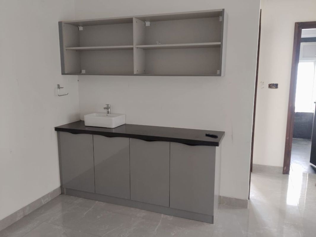2 BHK + Pooja Room,Servant Room,Study Room Apartment For Rent in Hallmark Sunnyside